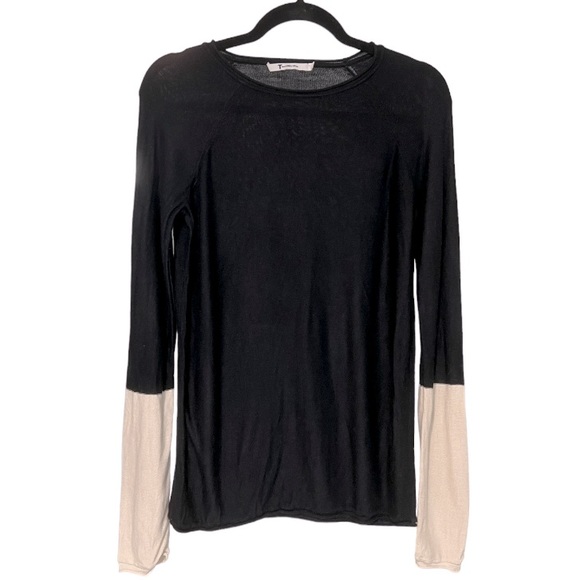 Alexander wang light weight sweater. - Picture 1 of 5
